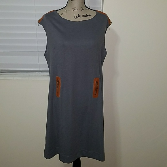Tracy Negoshian Dresses & Skirts - Tracy Negoshian super cute sleveless Mae dress